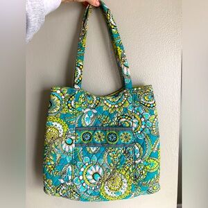 Vera Bradley tote and matching cosmetic bag
